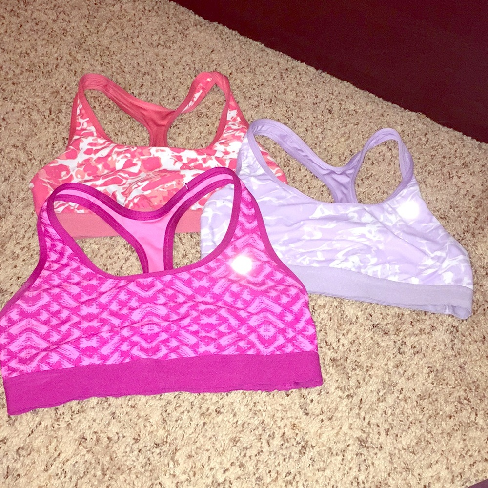 3 champion sports bra’s size large! Gently used!